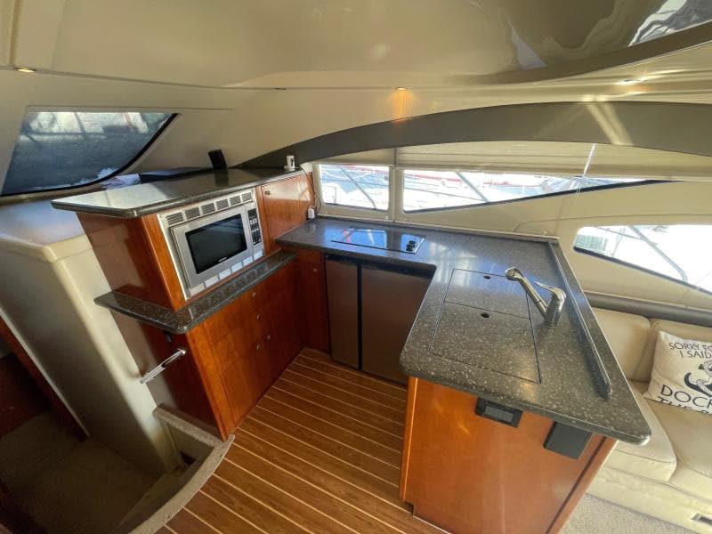 2007 Cruisers Yachts 447