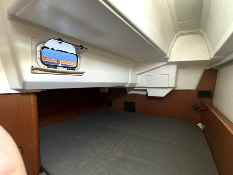 2016 Beneteau Oceanis 35 - Photo 14