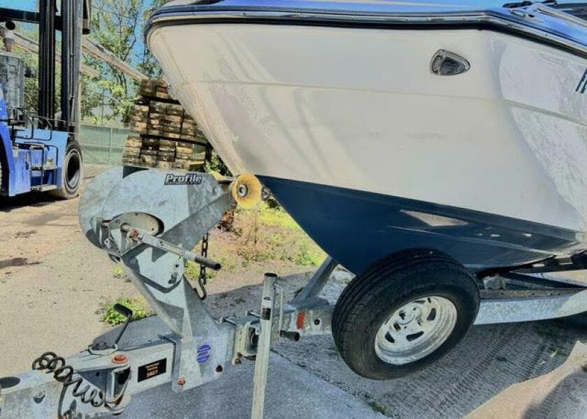 Bow Roller On Trailer