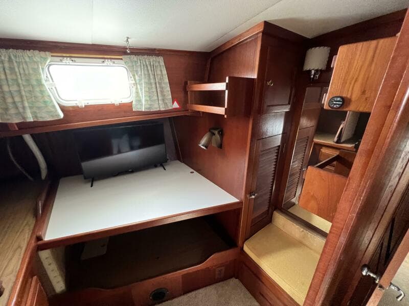 1976 Gulfstar 53 Trawler - Photo 17
