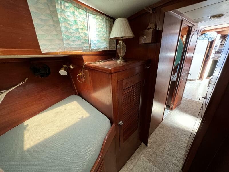 1976 Gulfstar 53 Trawler - Photo 20