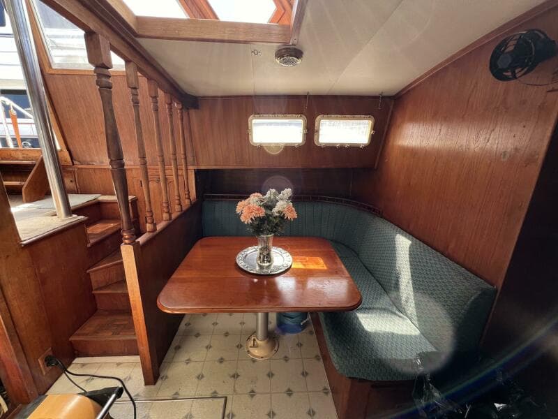 1976 Gulfstar 53 Trawler - Photo 12