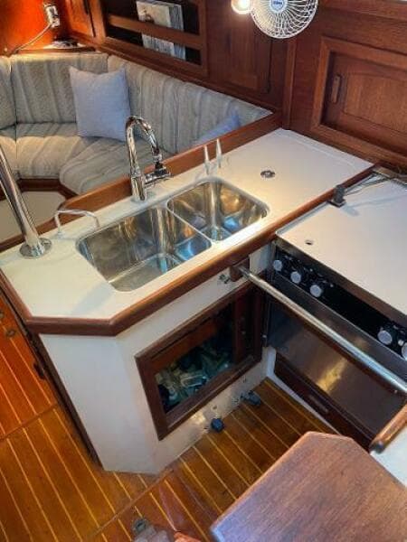1989 Pacific Seacraft Crealock 37 - Photo 6