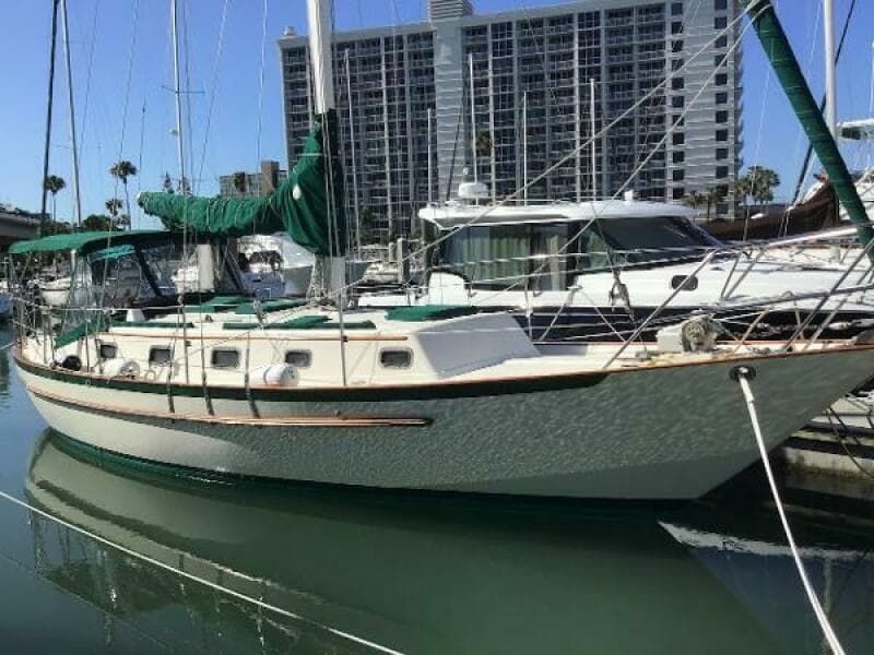 1989 Pacific Seacraft Crealock 37
