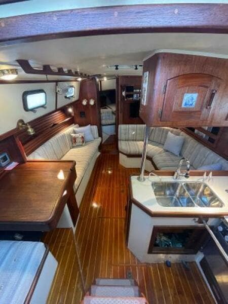 1989 Pacific Seacraft Crealock 37 - Photo 5