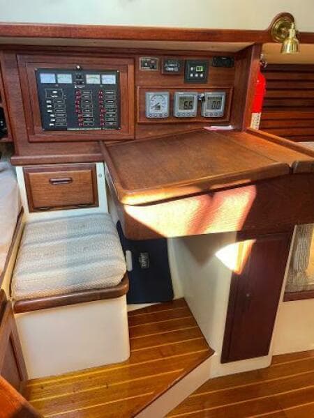 1989 Pacific Seacraft Crealock 37 - Photo 4