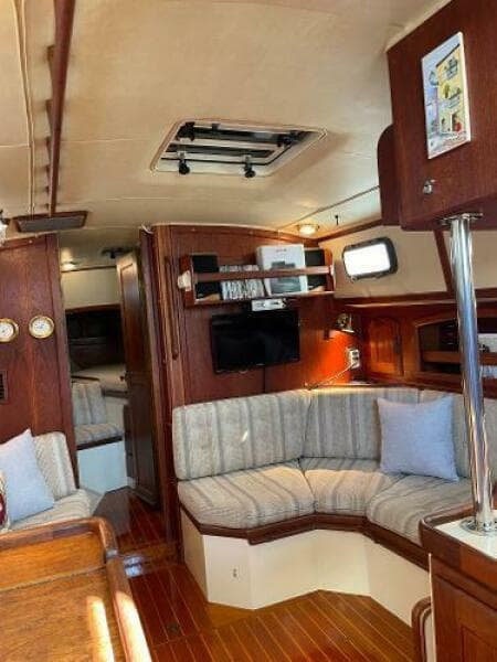 1989 Pacific Seacraft Crealock 37 - Photo 7