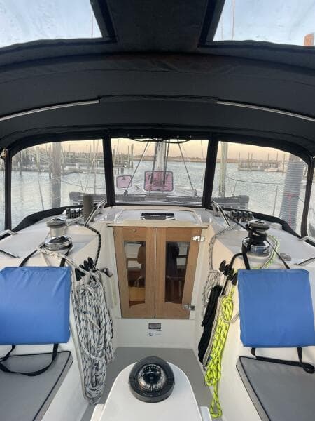 2010 Catalina 445