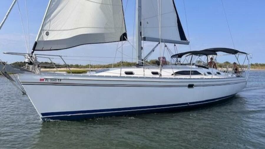 2010 Catalina 445