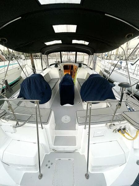 2010 Catalina 445
