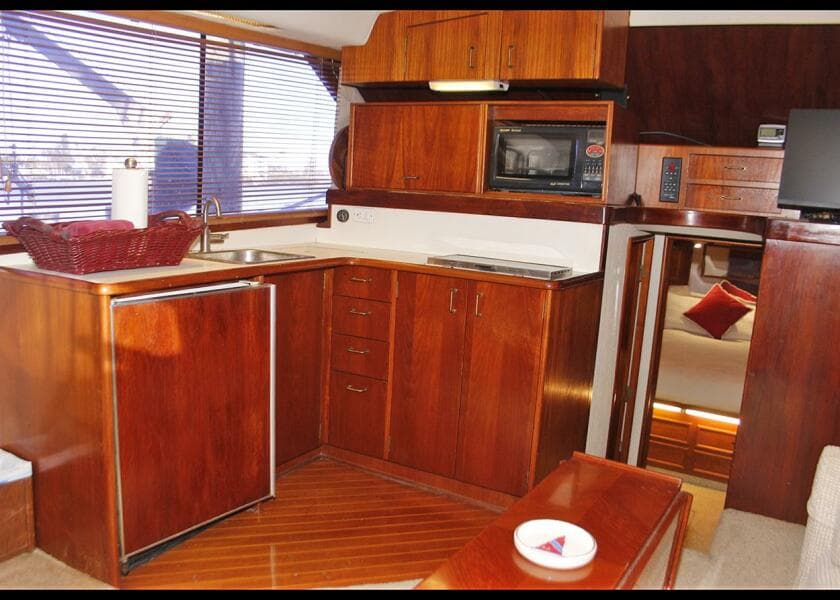 1988 Ocean Yachts Super Sport