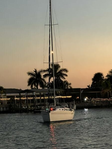 2004 Catalina 350