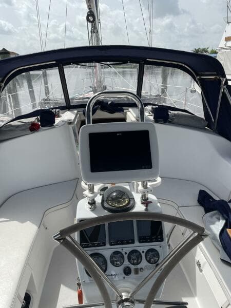 2004 Catalina 350