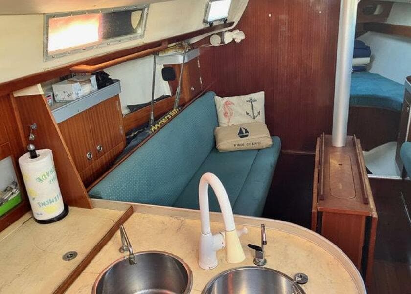 1990 Beneteau Sloop