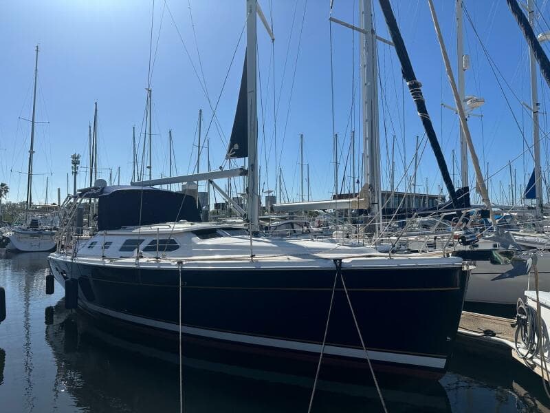 2007 Hunter 41 Deck Salon