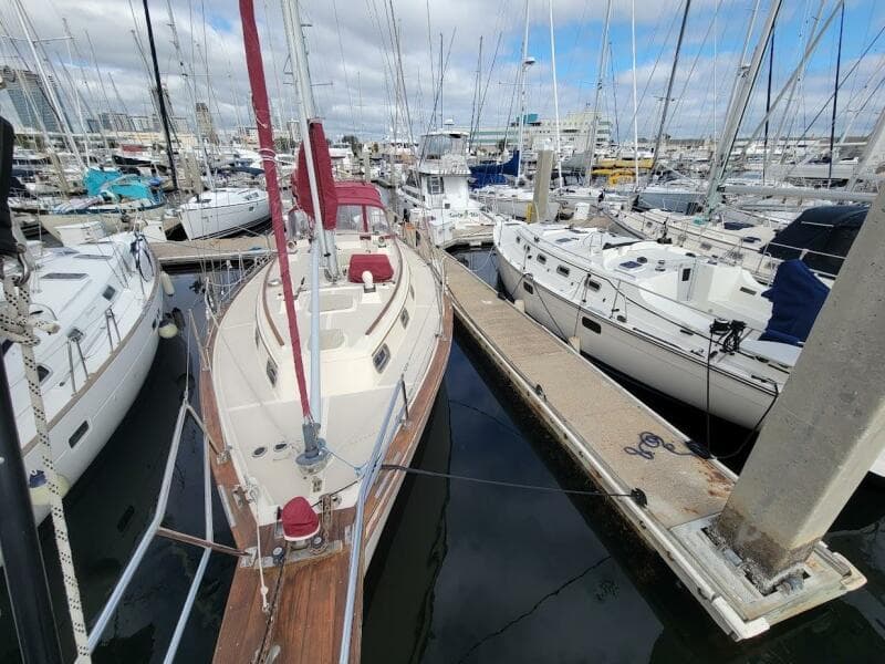 1991 Island Packet 38