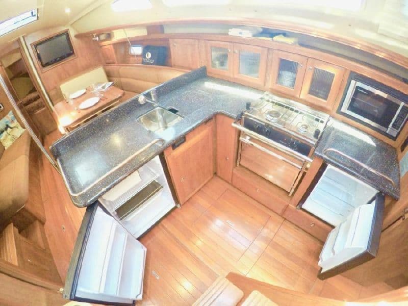 2011 Hunter 39 - Photo 6