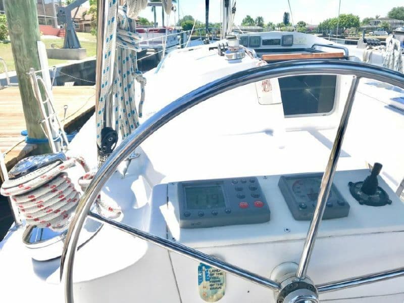 2011 Hunter 39 - Photo 45