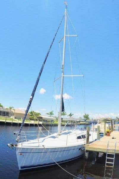 2011 Hunter 39 - Photo 37