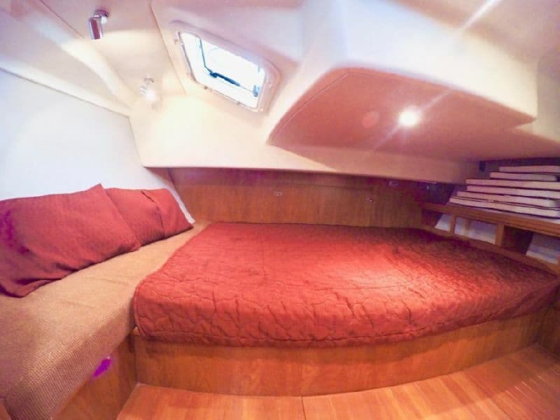 2011 Hunter 39 - Photo 26