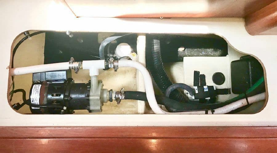 2011 Hunter 39 - Photo 68
