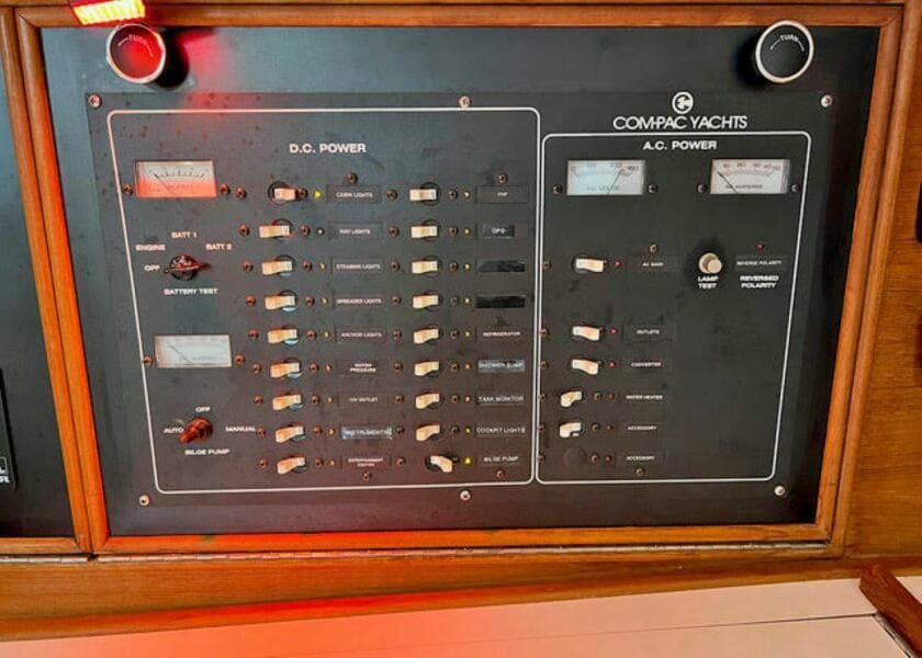 1999 Carver 450 Voyager Pilothouse