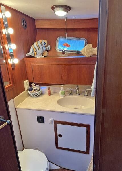 1987 DeFever Tri-Cabin - Photo 17