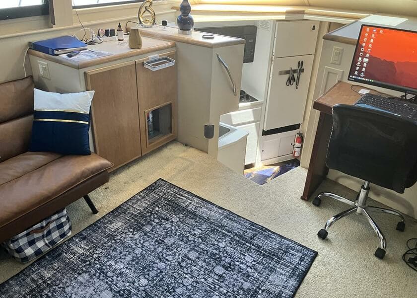 1996 Hatteras Cockpit Motoryacht