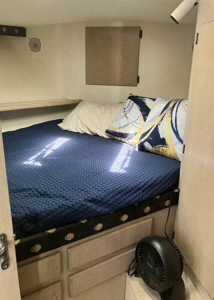 1996 Hatteras Cockpit Motoryacht