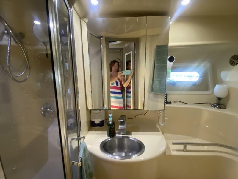 2001 Bayliner 3488 Command Bridge - Photo 16