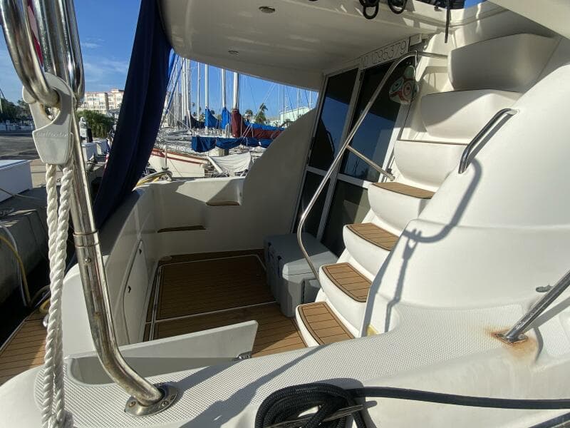 2001 Bayliner 3488 Command Bridge - Photo 3