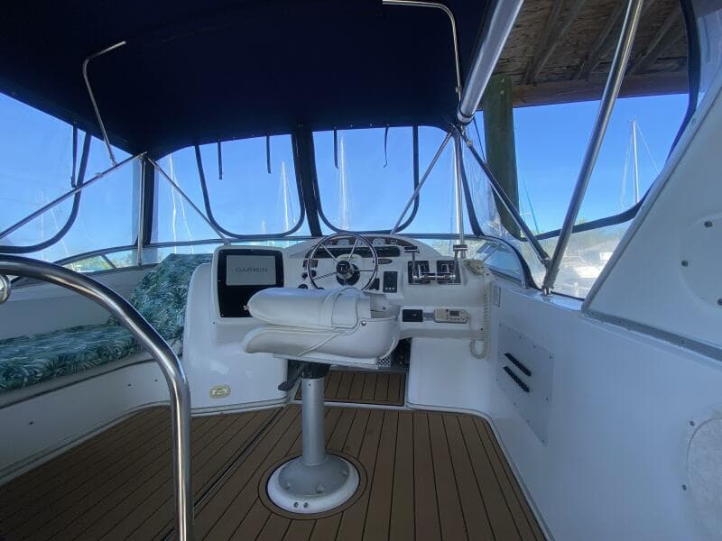 2001 Bayliner 3488 Command Bridge - Photo 24
