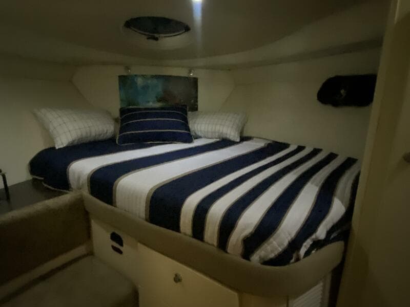 2001 Bayliner 3488 Command Bridge - Photo 13