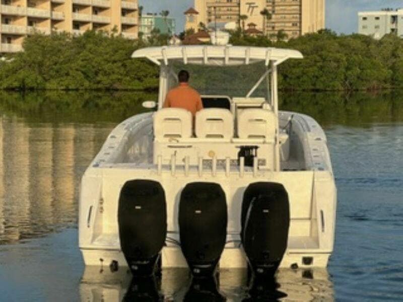2017 Stamas 390 Tarpon