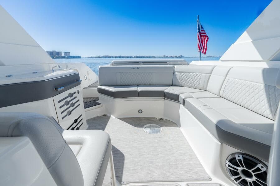 2023 Sea Ray 310 SLX OB