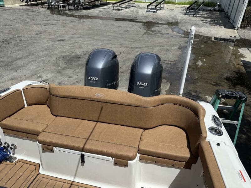 2022 Sea Hunt Ultra 265 SE