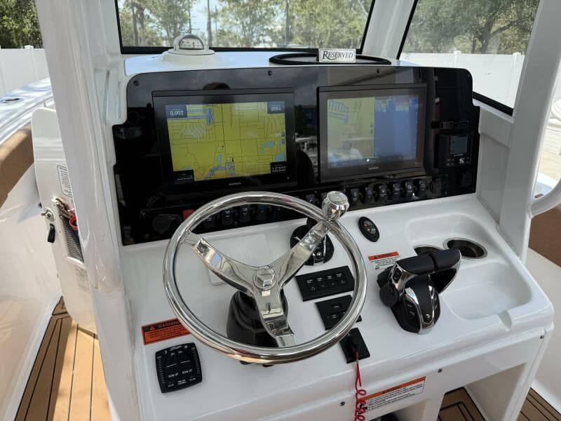 2022 Sea Hunt Ultra 265 SE