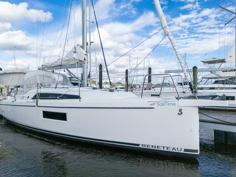 2021 Beneteau 30.1