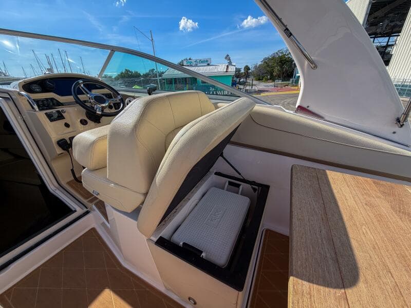 2020 Regal 26 Express