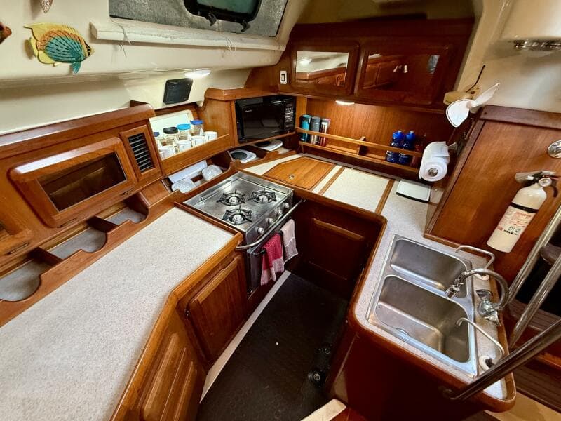 1991 Hunter Passage 42