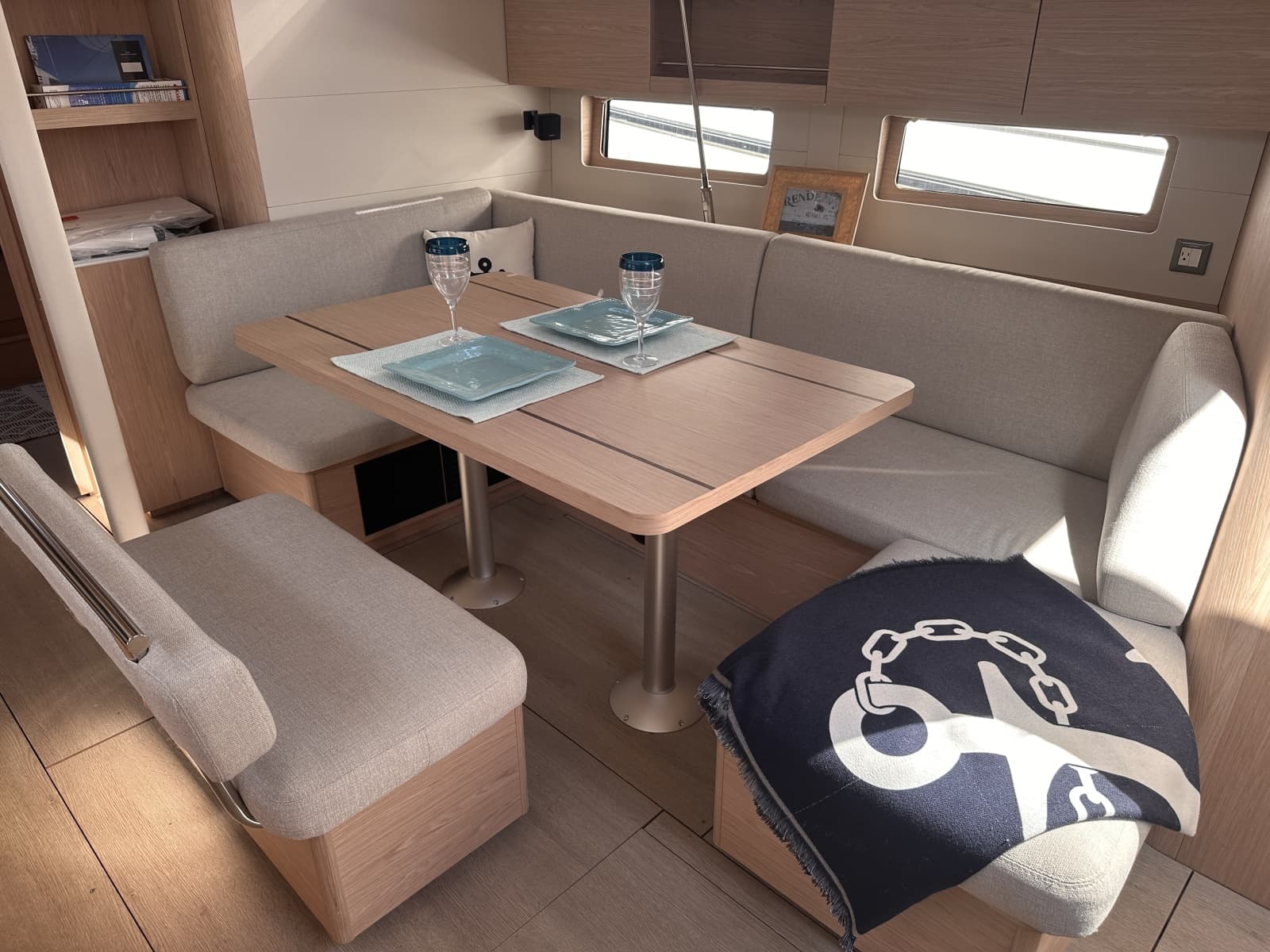 2025 Beneteau 46.9 - Photo 3