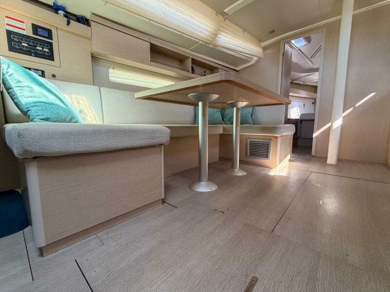2022 Beneteau 40.1 - Photo 11