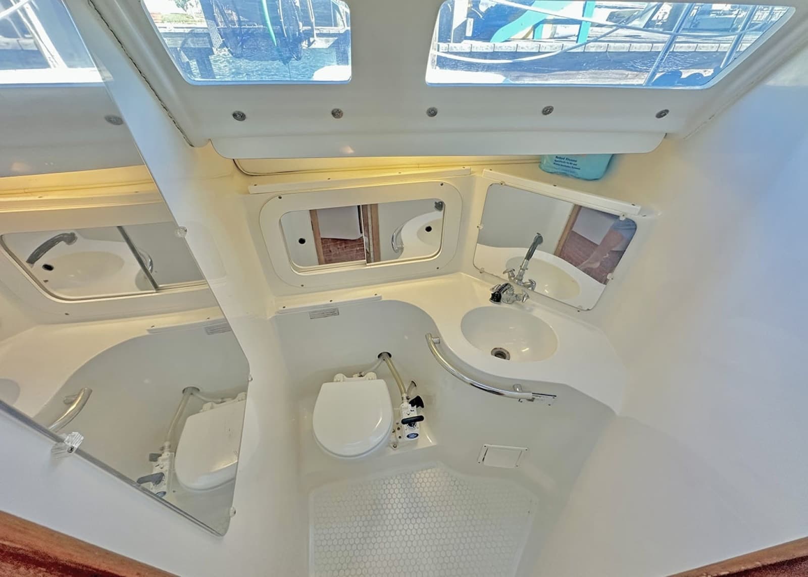 1996 Catalina 320 - Photo 14