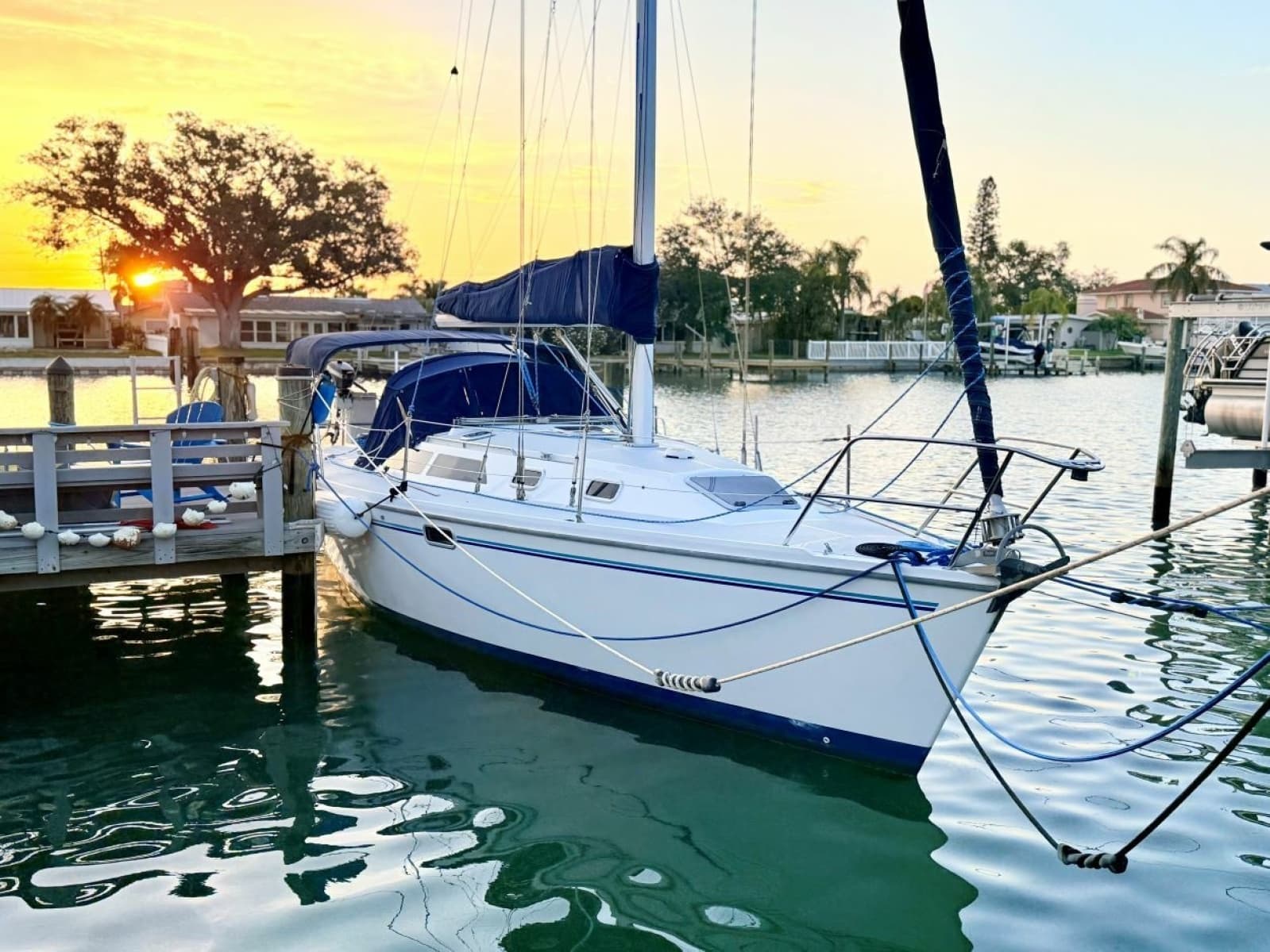 1996 Catalina 320 - Photo 40