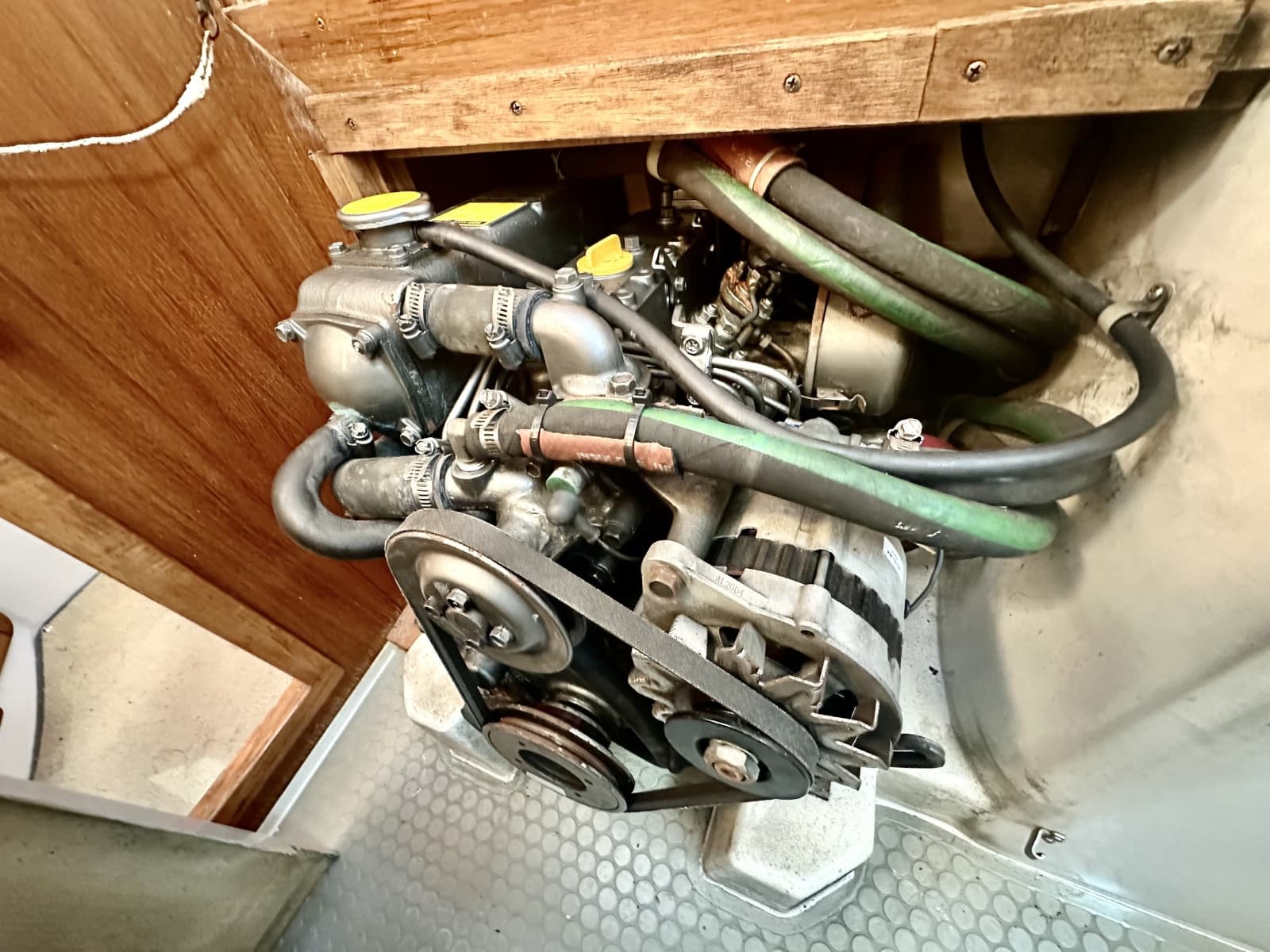 1996 Catalina 320 - Photo 23