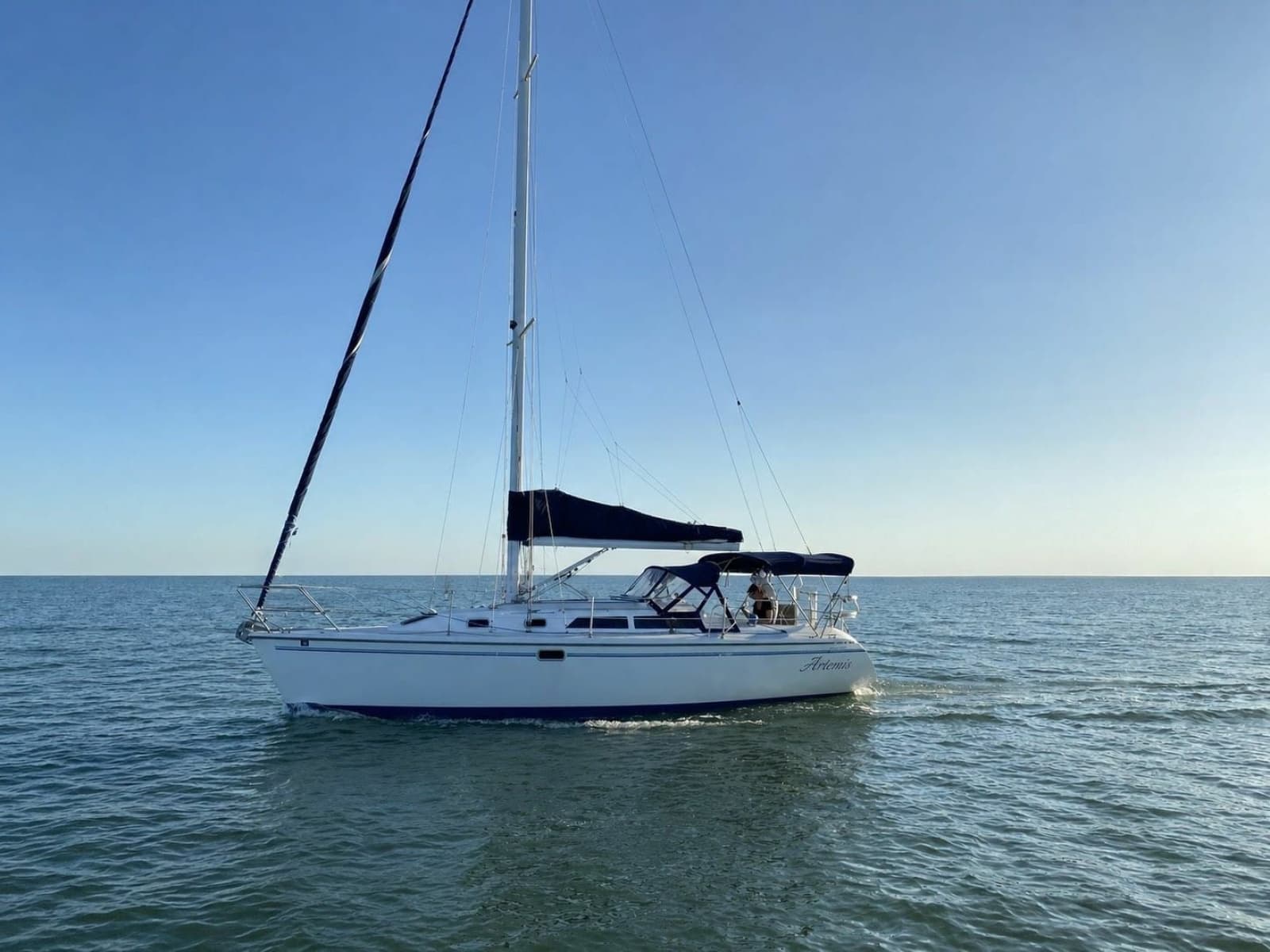 1996 Catalina 320 - Photo 1