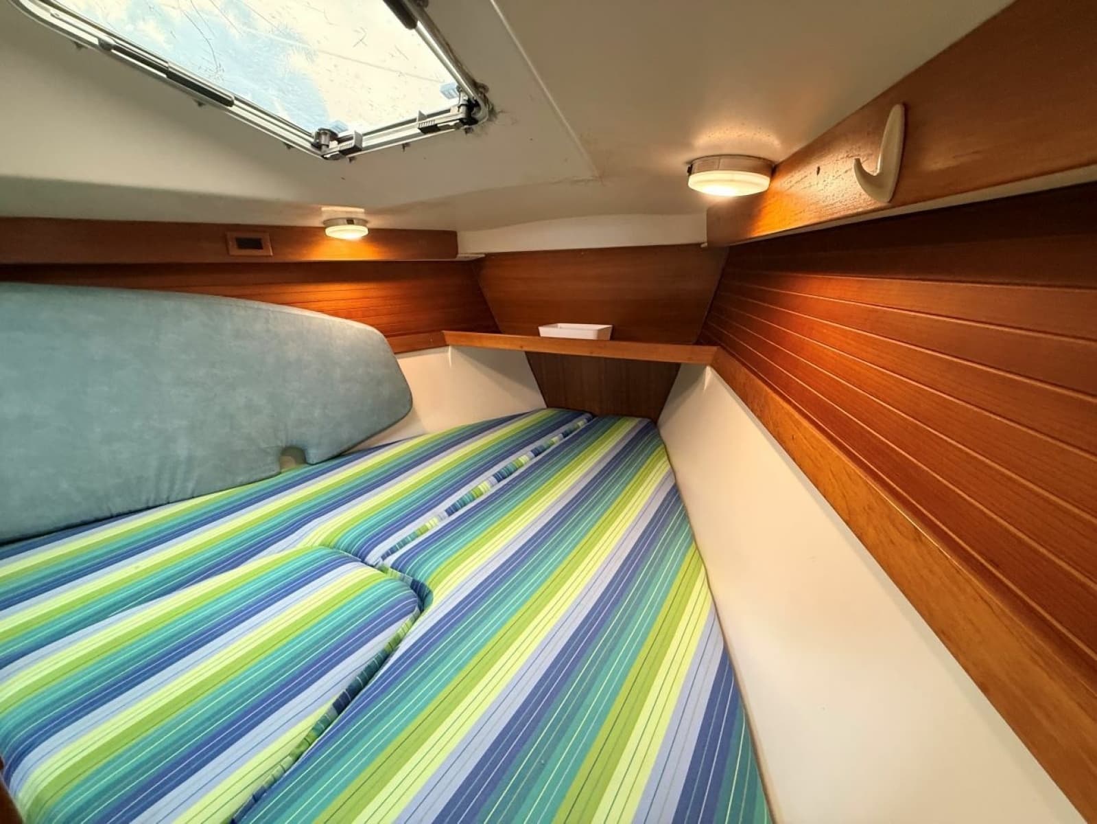 1996 Catalina 320 - Photo 32