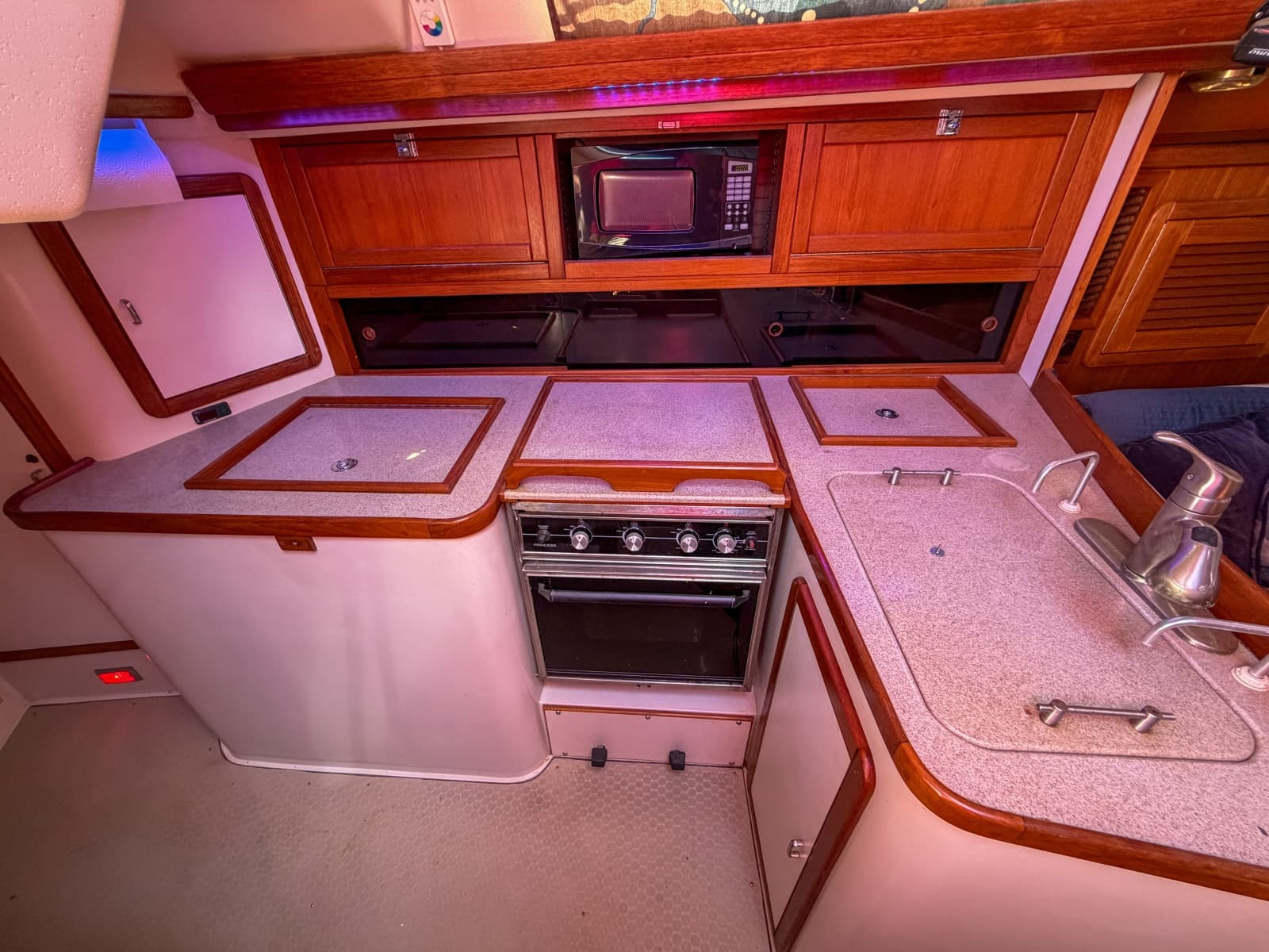 1993 Catalina 42 - Photo 12