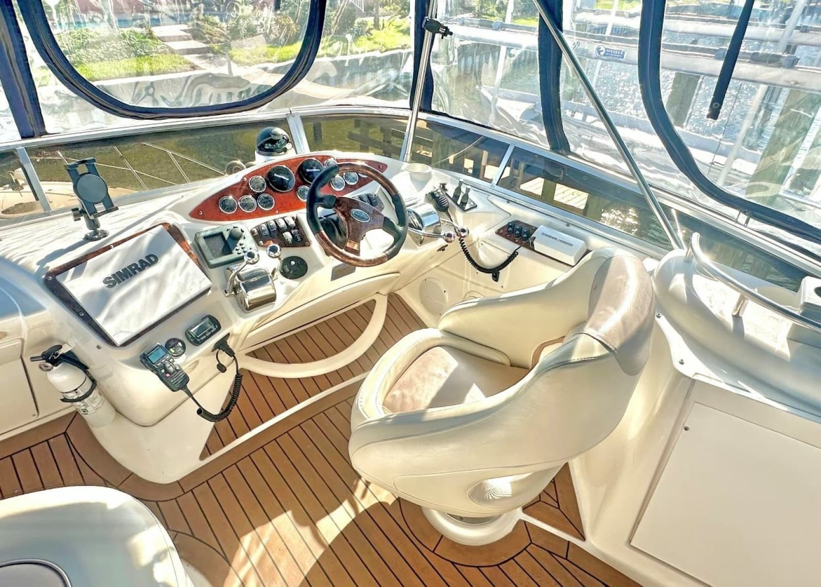 2007 Meridian 391 Motor Yacht - Photo 16