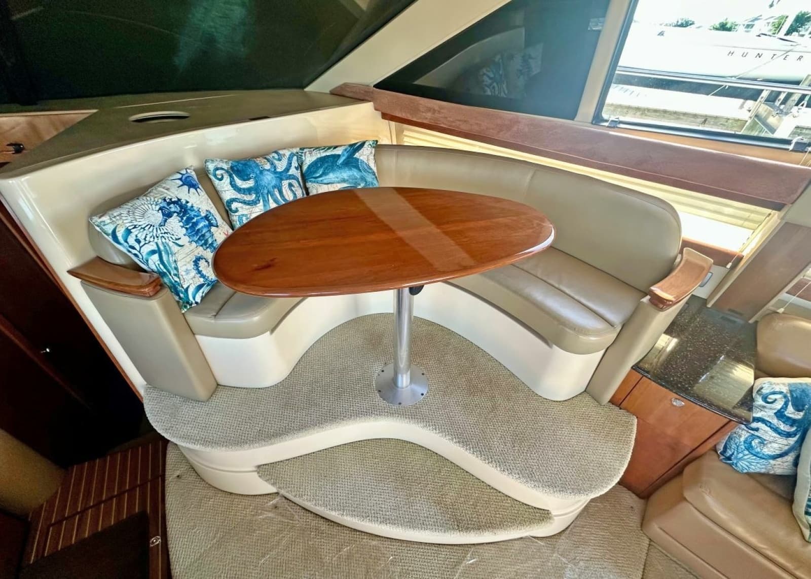 2007 Meridian 391 Motor Yacht - Photo 9